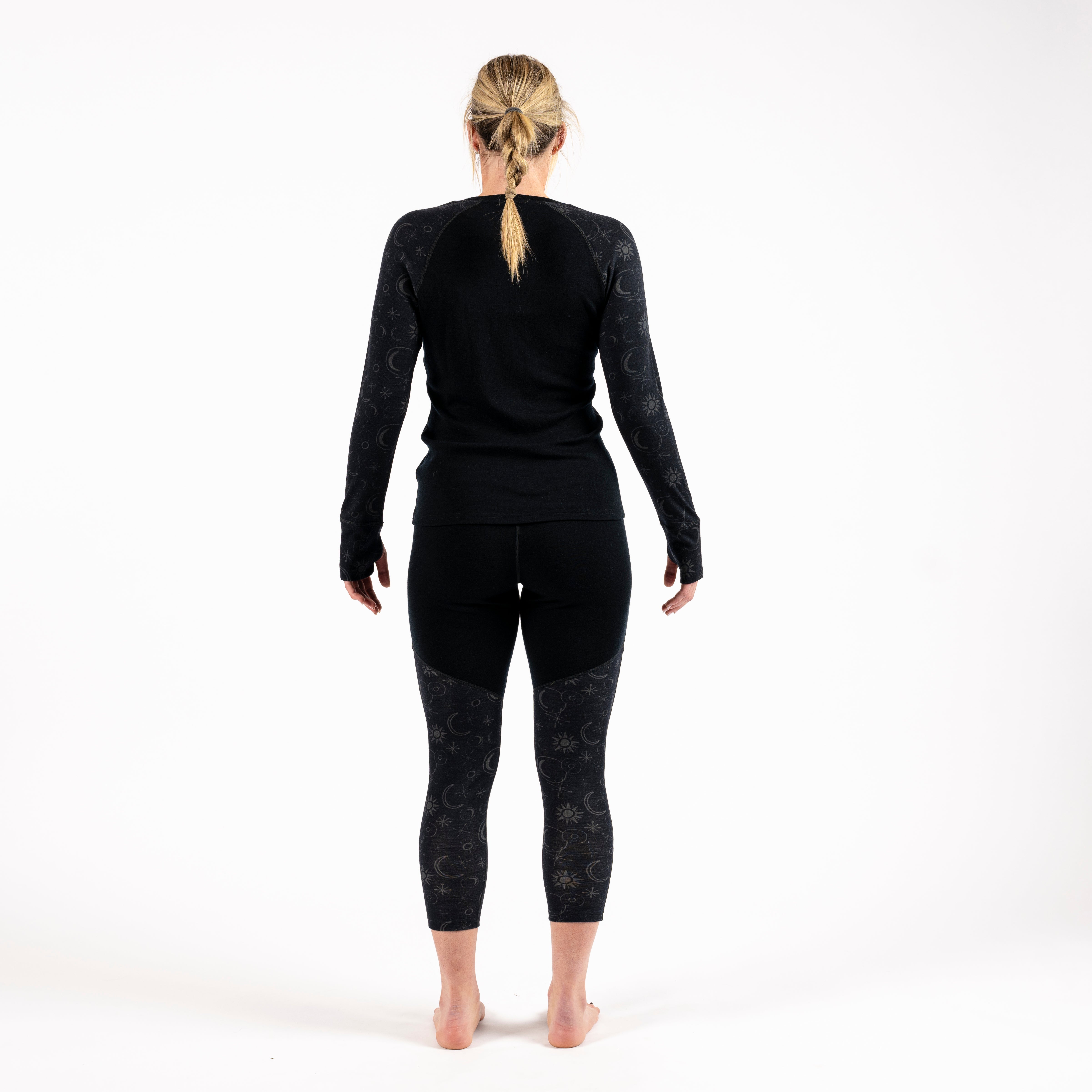 [Zodiac Black] Black merino wool baselayer back full body view